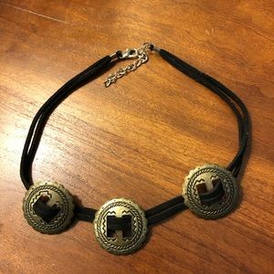 Concho choker